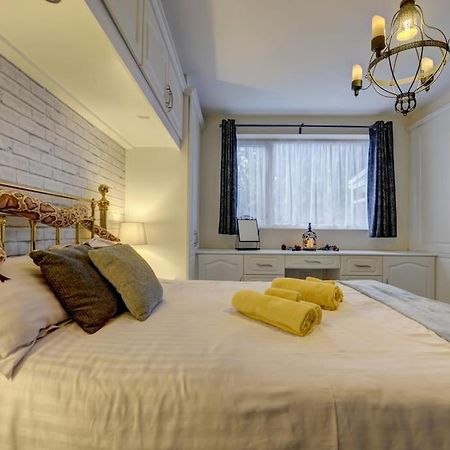Harry'S House Apartamento Watford  Exterior foto