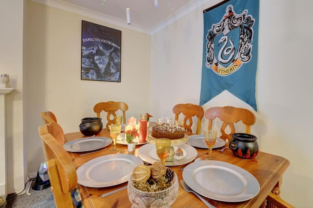 Harry'S House Apartamento Watford  Exterior foto
