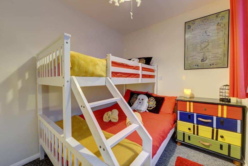 Harry'S House Apartamento Watford  Exterior foto