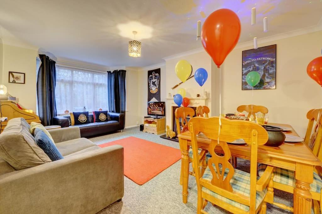 Harry'S House Apartamento Watford  Exterior foto