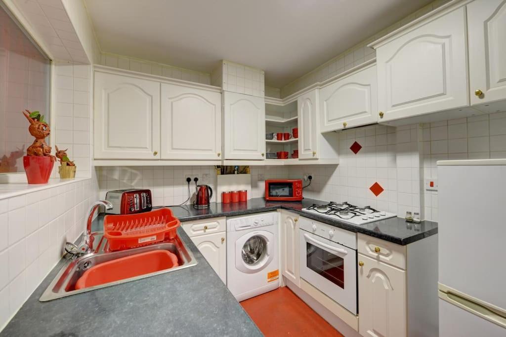 Harry'S House Apartamento Watford  Exterior foto